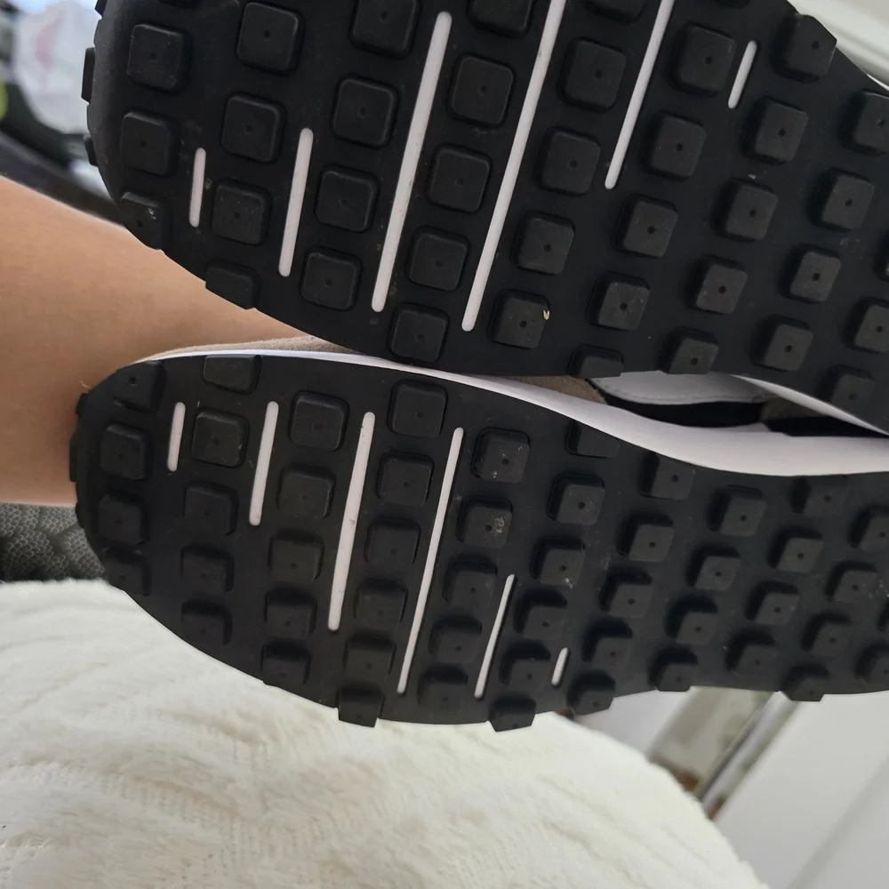 Nike Black and Tan Sneakers with Suede Upper